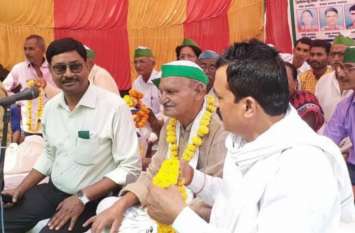 Bhartiya kisan Union in action भारतीय किसान यूनियन टिकैत गुट ने घोषणा पर किया अमल तो शिक्षा व्यवस्था हो जाएगी ध्वस्त
