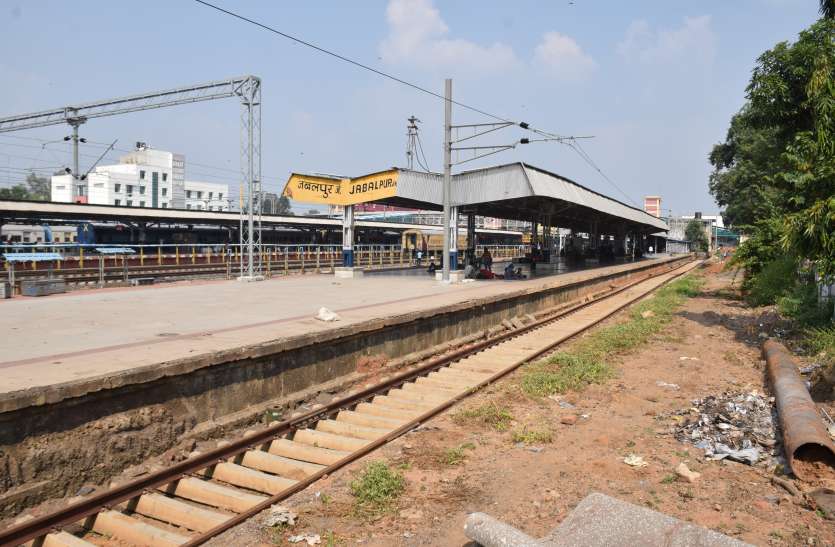 Jabalpur-Katni train: जबलपुर-कटनी रेलमार्ग छह घंटे बंद, सात ट्रेनें की गईं डायवर्ट