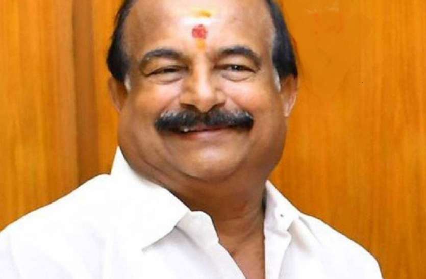 प्रचार में खूब थिरके Minister, अब हो रहे ट्रोल प्रचार में खूब थिरके Minister, अब हो रहे ट्रोल
