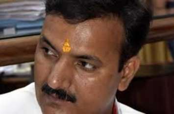 UP minister controversial statement on Madrsa prayer in School स्कूल में नहीं चलने देंगे मदरसे वाली प्रार्थना, योगी के मंत्री ने दिया ये बयान