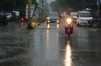Sudden change of weather after noon दोपहर बाद मौसम के अचानक बदले तेवर