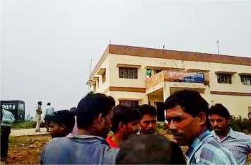 rape crime video today sidhi: body was found pond tensed village संदिग्ध परिस्थितियों में तालाब में उतराता मिला दुष्कर्म के आरोपी का शव, हत्या-आत्महत्या में उलझी पुलिस