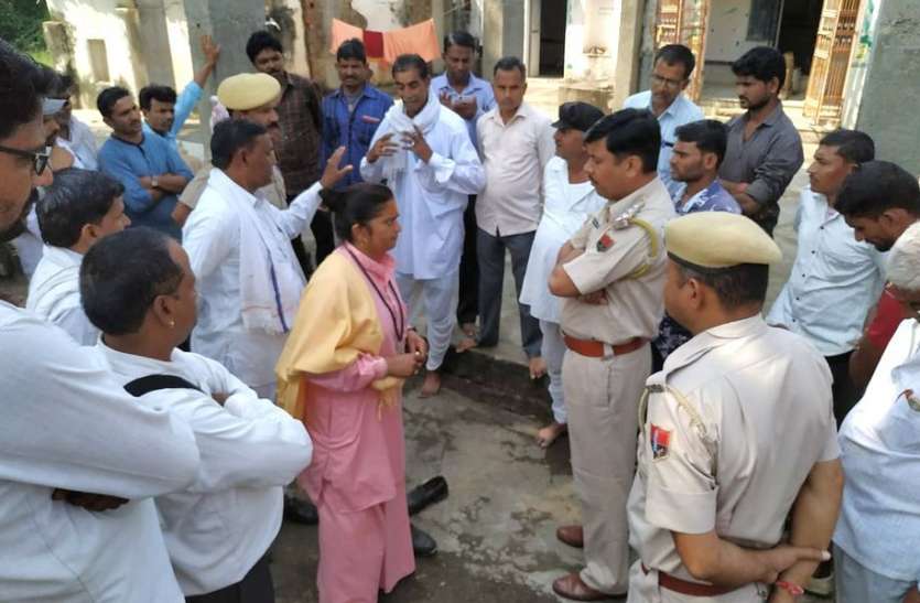 त्रिवेणी मंदिर में एक वर्ष में चौथी बार चोरी त्रिवेणी मंदिर में एक वर्ष में चौथी बार चोरी
