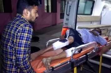 Police arrested a crook in an encounter VIDEO: बाइक पर जा रहे दो लोगों ने पुलिस के साथ की ऐसी हरकत कि आ गए मुश्किल में