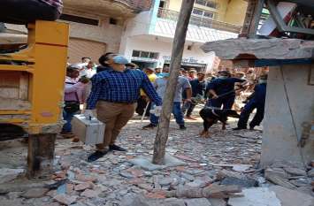 Again four Death in Mau Cylinder Blast मऊ ब्लास्ट: मृतकों की संख्या 17 पहुंची, अभी भी 9 की हालत गंभीर