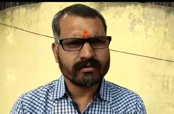 Hindu organizations rage over Kamlesh Tiwari's murder कमलेश तिवारी की हत्या की आंच यहां पहुंची, हिंदू जागरण मंच की मुख्यमंत्री से मांग