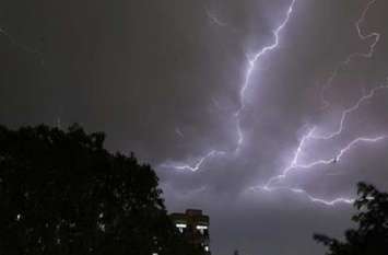Changes in weather, rain in winter मौसम में हो रहा बदलाव, ठण्ड में हो रही बारिश