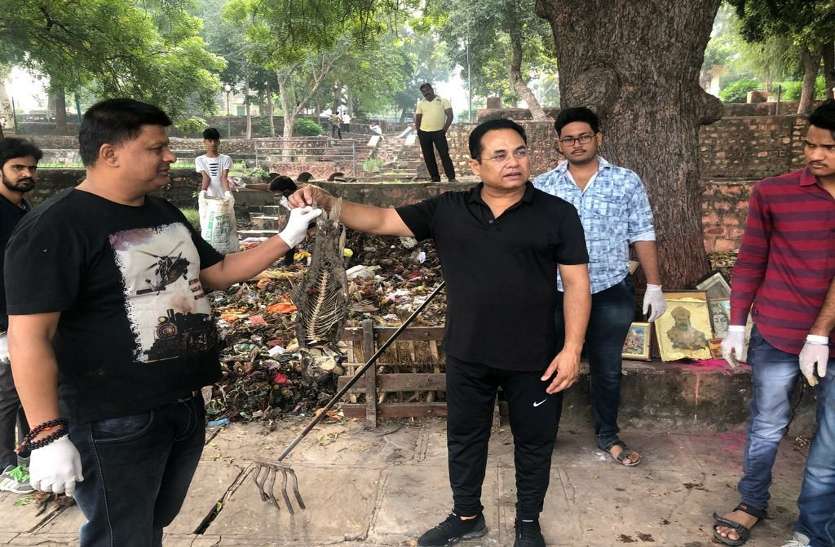 नहीं चेते तो आने वाली पीढ़ी पानी को तरस जाएगी Save Chambal River Campaign : नहीं चेते तो आने वाली पीढ़ी पानी को तरस जाएगी