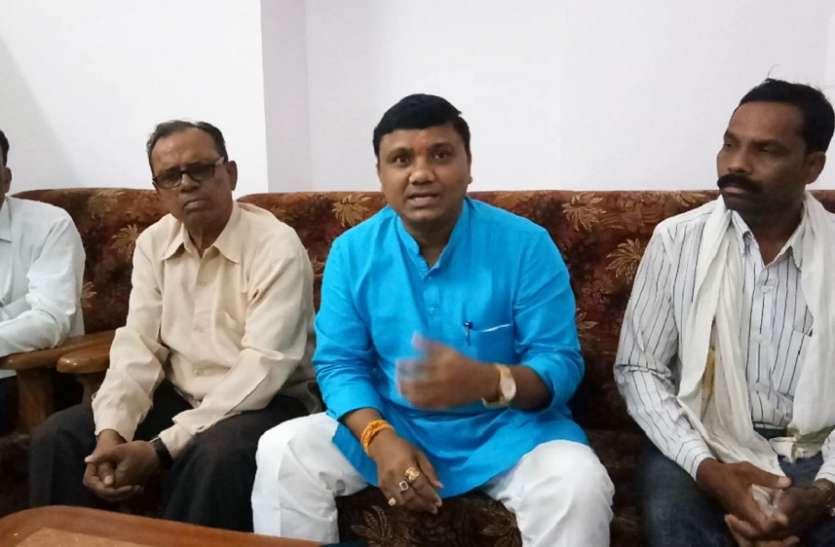 परसवाड़ा में आज विशाल जनांदोलन परसवाड़ा में आज विशाल जनांदोलन