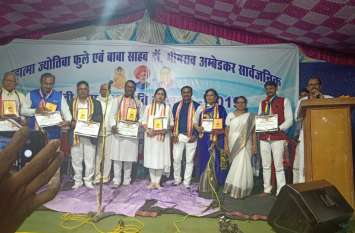 Distribution of honor letters and book of Buddha and Dhamma सम्मान पत्र व बुद्ध तथा धम्मा किताब का वितरण