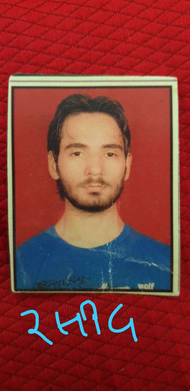 KAMLESH TIWARI MURDER CASE : शिक्षिका है फरार अशफाक की पत्नी