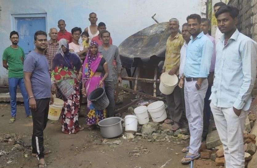 टंकी का जाल टूटा, हादसा टला टंकी का जाल टूटा, हादसा टला