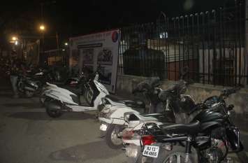 udaipur trafic story अरे चलेंगे कहां वाहन, नए वाहनों की बुकिंग ने बढ़ाई परेशानी