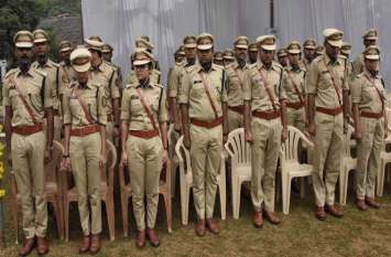 Salutes the sacrifice of duty policemen कर्तव्यनिष्ठ पुलिसकॢमयों के बलिदान को किया नमन