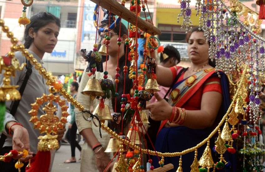 पुष्य नक्षत्र : आज शाम 5.31 से कल 4.38 तक बनेंगे शुभ योग, जानिए कितनी बजे क्या खरीदना रहेगा लाभदायक