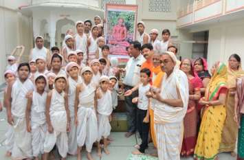 Vinayanjali given to the national saint Chinmay Sagar राष्ट्रीय सन्त चिन्मयसागर के देवलोकगमन पर जताया शोक, जैन समाज ने दी विनयांजलि
