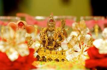 Pushya nakshatra is the king of nakshatras, so shopping is done fierce नक्षत्रों का राजा है पुष्य नक्षत्र, इसलिए की जाती है जमकर खरीदारी