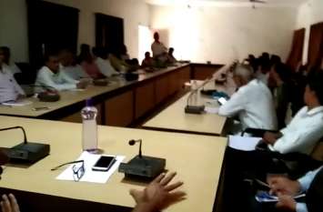 General Assembly of Panchayat Samiti Talwara पंचायत समिति तलवाड़ा की साधारण सभा में जनप्रतिनिधियों ने अफसरों के सामने जताया रोष, क्षेत्र की समस्याओं के समाधान की मांग
