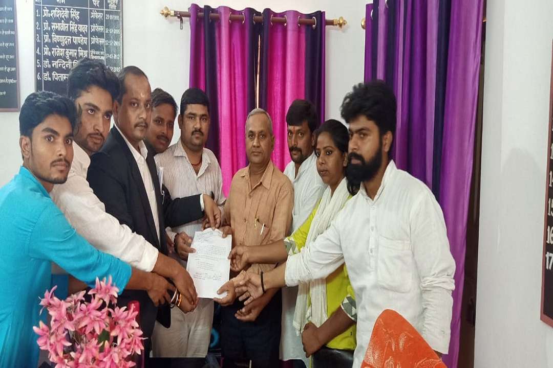एनएसयूआई के छात्र