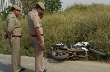 Police arrested two criminals after encounter in ghaziabad लूट की वारदात को अंजाम देकर भाग रहे दो बदमाशों को पुलिस ने मुठभेड़ में किया पस्त, हालत देखकर कांप जाएगी रूह