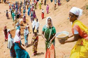 many people will register his in mnrega policy in YF 2018-19 नोटबंदी और जीएसटी के फैसले के बाद युवाओं को पसंद आई मनरेगा, 2018-19 में बढ़ी संख्या