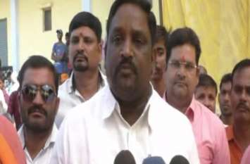 BJP MLA over cow slaughtering हम किसी भी कीमत पर गोहत्या नही होने देंगे- विधायक पलटूराम