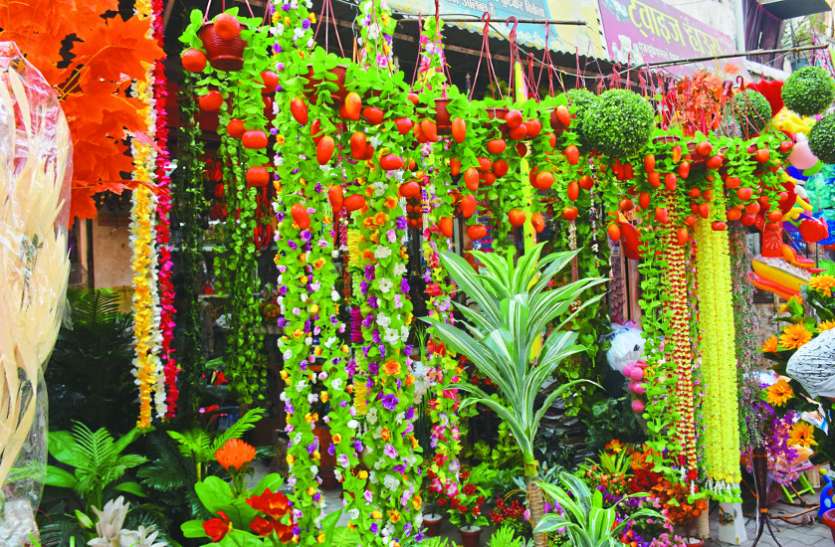 Diwali-2 Diwali 2019 : दिवाली पर इन हैंडमेड चीजों से सजाएं अपना घर-आंगन, अपनाएं ये टिप्स