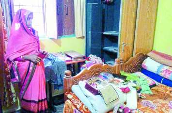 Theft in panna वनकर्मी के सूने घर से बदमाशों ने पार किए लाखों के गहने व नकदी