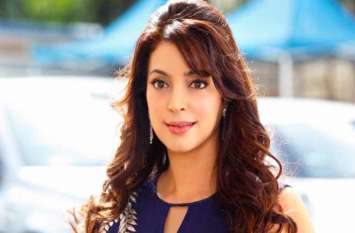 diwali 2019 juhi chawla asks twitter on their green diwali plans जूही चावला ने दीवाली पर कही ये बात, लोगों ने लगा दी उनकी क्लास