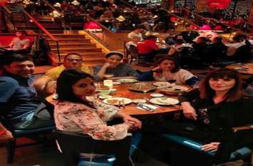 Kangana ranaut in los angeles enjoy diwali with thalaivi team कंगना रनौत ने विदेश में सेलिब्रेट की दिवाली, सोशल मीडिया पर पोस्ट किया वीडियो