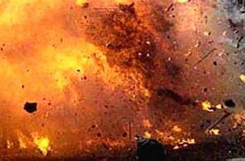 Big blast in UP's shrine, 4 arrested on gunpowder coonection यूपी के इस धर्मस्थल में बड़ा धमाका, बारुद कनेक्शन पर मौलवी सहित कई गिरफ्तार