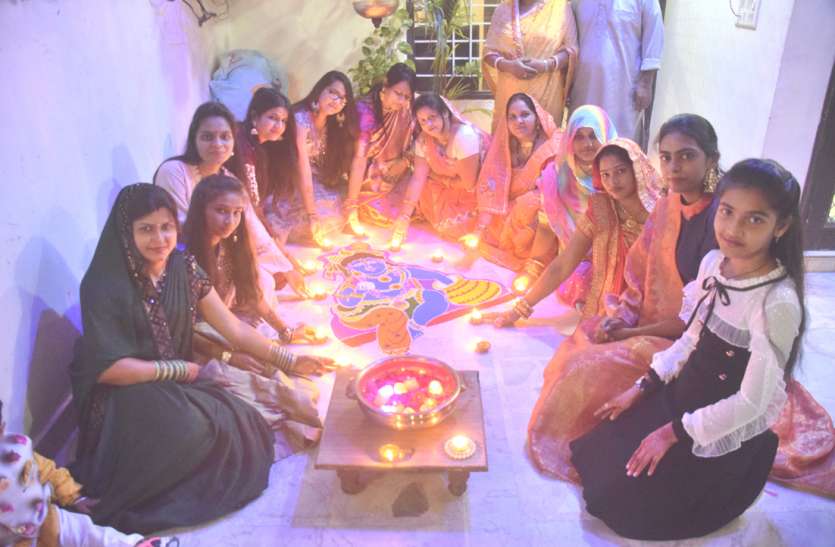 Deepo's mahaparva completed with glee हषोल्लास से सम्पन्न हुआ दीपो का महापर्व