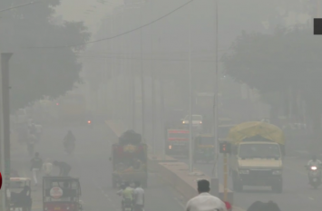 many people ill due to pollution in hapur दिवाली के बाद घातक बना प्रदूषण, अस्पताल में लगी मरीजों की लाइन- देखें वीडियो
