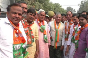 bjp minister general VK Singh joined the run for unity rally in hapur हैंडलूम नगरी पहुंचकर केंद्रीय मंत्री ने शुरू की रन फॉर यूनिटी, लोगों को दिया ये बड़ा संदेश- देखें वीडियो