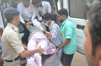 police officer ate poison on the way home from office, watch video ऑफिस से घर जाते समय रास्ते में SI ने खाया जहर, देखें वीडियो