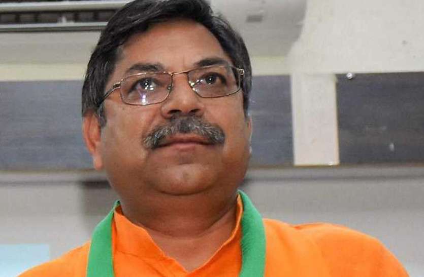 satish pooniya ashok gahlot 'बेरोजगारों को रोजगार और भत्ता देने के वायदे पर खरी नहीं उतरी गहलोत सरकार'