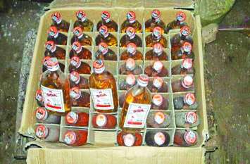 Alcohol mafias getting administrative protection शराब माफियाओं को मिल रहा प्रशासनिक संरक्षण, महिला कमांडो ने खड़े कर दिए हाथ