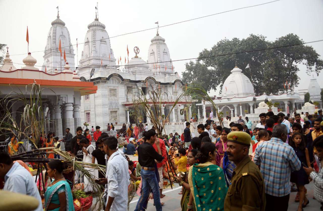 काँचहिं बाँस के बहेंगिया, बहँगी लचकत जाय से गुंजरित हुआ पूर्वांचल