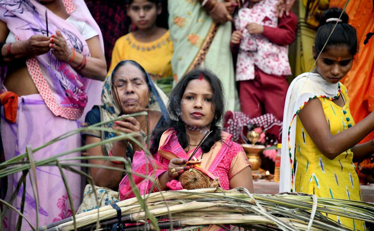काँचहिं बाँस के बहेंगिया, बहँगी लचकत जाय से गुंजरित हुआ पूर्वांचल