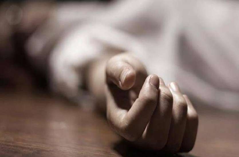 dilari_murder.jpg मोबाइल फोन पाने के लिए बेटे ने पिता को पीट-पीट कर मार डाला