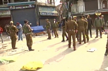 6 Grenade Attack In Jammu Kashmir In One Month For Spreading Terror इस वजह से घाटी को दहला रहे आतंकी, एक महीने में 6 बार फेंके ग्रेनेड, हुआ बड़ा नुकसान