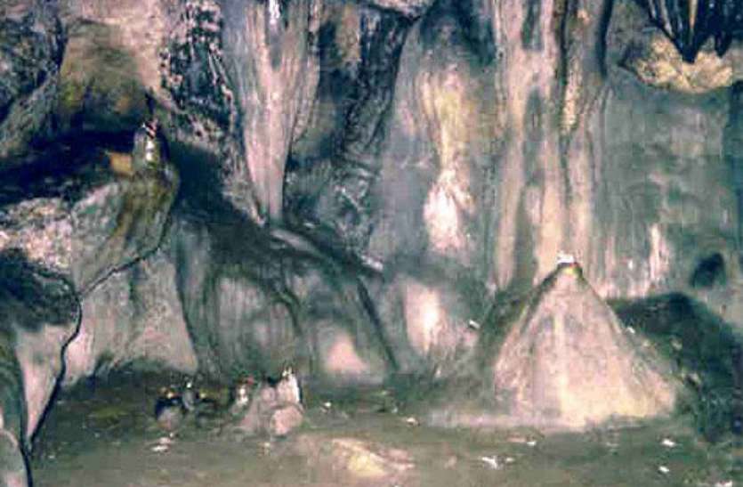patal_bhuvaneshwar3.jpg जिस दिन इस खंभे और पिंड का होगा मिलन, उसी क्षण दुनिया में आएगी प्रलय!