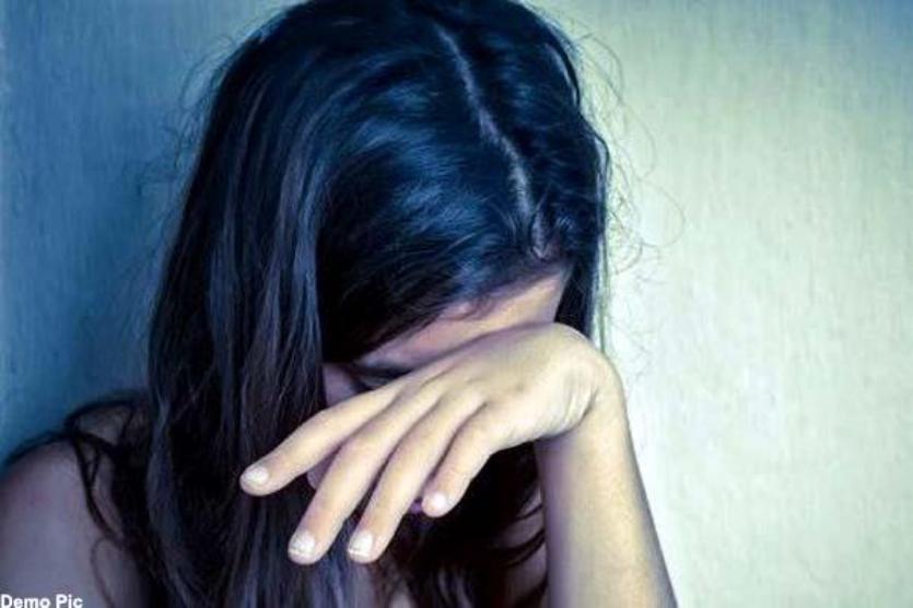 जंगल में चार लोगों ने किया लड़का गैंगरेप