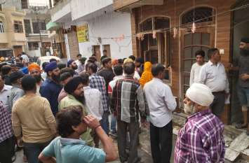 mother and her two children burn in fire ग्रीजर की गैस रिसने से घर में फैली आग, इसके बाद जो हुआ देखर कांप गई रूह