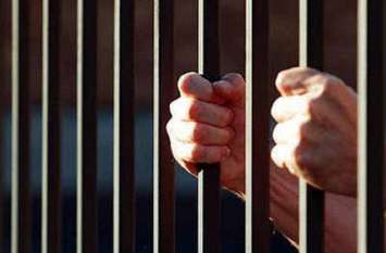 Mother-son forcing teenager to commit suicide किशोरी को खुदकुशी के लिए मजबूर करने वाले मां-बेटे को कठोर कारावास