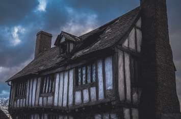 harry potter childhood home available to rent हैरी पॉटर के घर में आप भी बिता सकते हैं एक रात, किराया जान खड़े हो जाएंगे कान