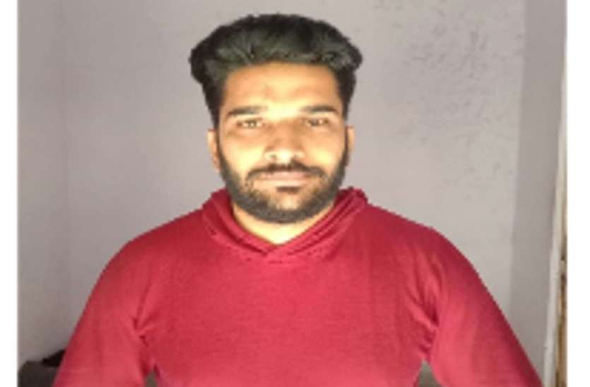 Idgah accused Hussein जयपुर ईदगाह उपद्रव में की थी पत्थरबाजी और तलवार लहराई, सीसीटीवी में देख पुलिस ने किया गिरफ्तार
