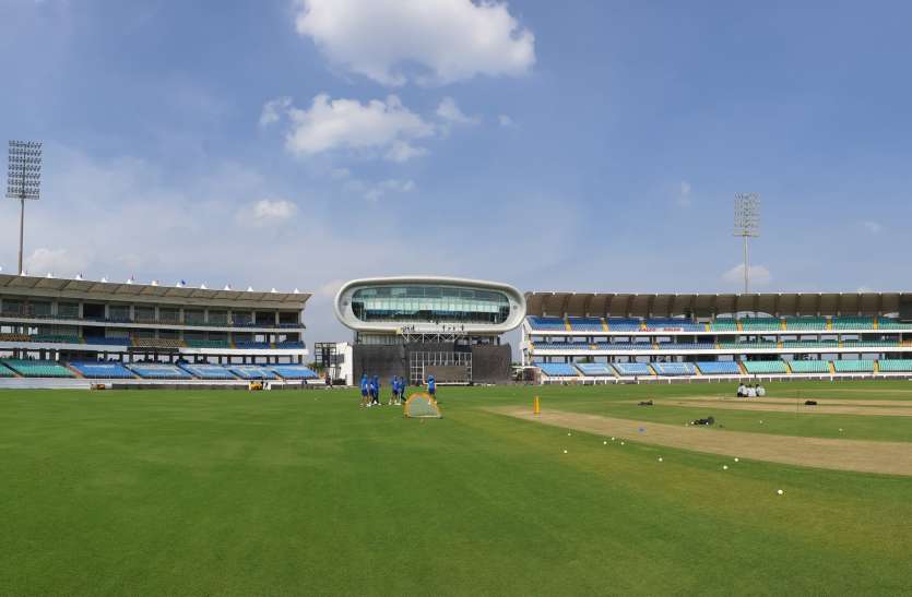 india_vs_bangladesh.jpeg IND vs BAN: मैच से पहले टीम इंडिया के लिए खुशखबरी, कुछ ऐसे रहेंगे पिच और मौसम के हालात
