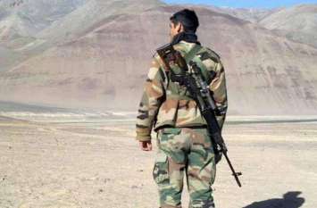 Honeytrap pakistani conspiracy spiritual Babatrap for indian soldiers हनीट्रैप के बाद, अब जवानों को फंसाने के लिए पाकिस्तानी जासूस बुन रहे नया जाल