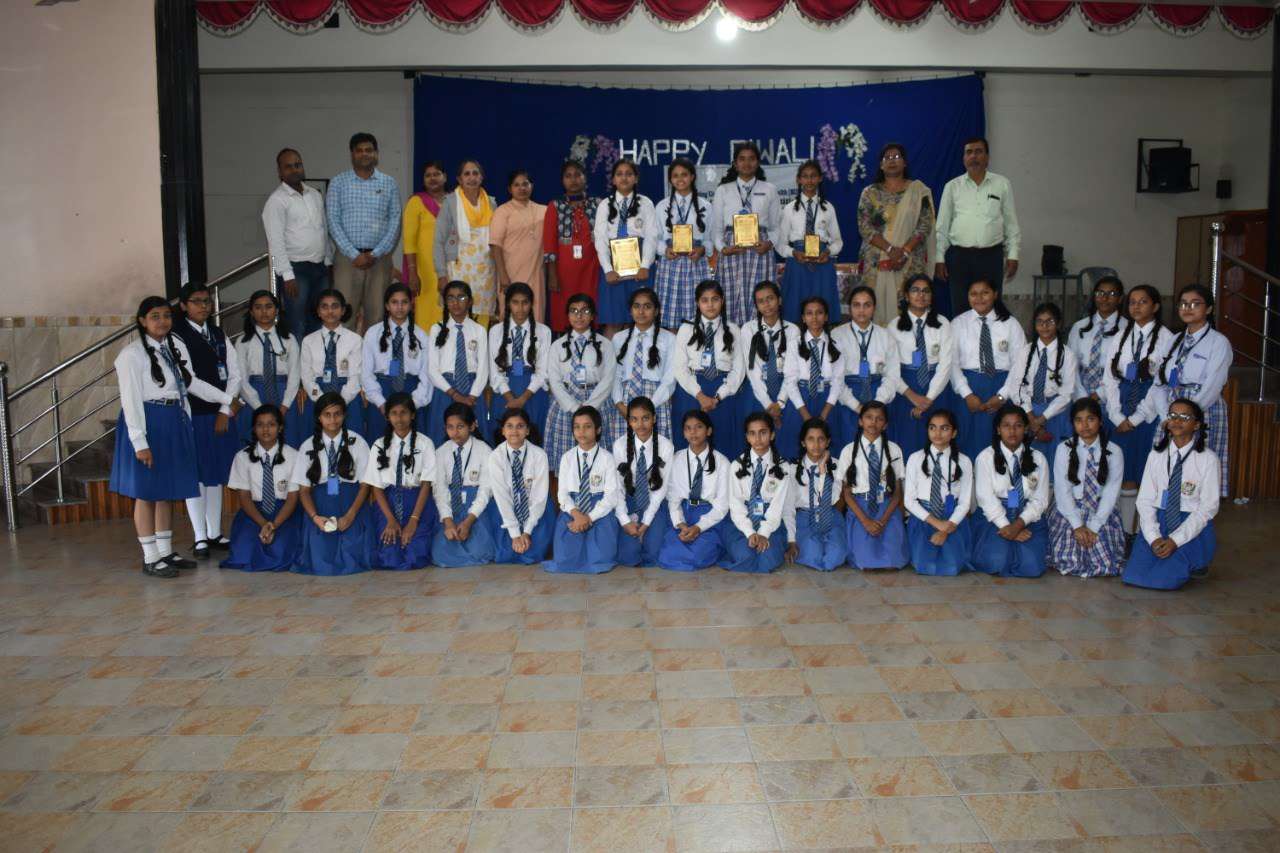चित्र उकेर कर नन्हें-मुन्नों ने लोगों को किया डेंगू के प्रति जागरूक